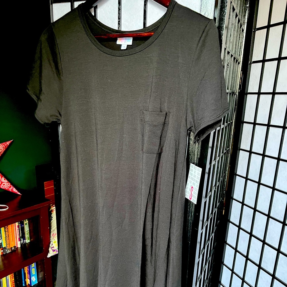 LulaRoe Solid Black Carly Dress Noir